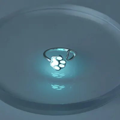 ZhongLouL แหวนกรงเล็บแมวแหวนส่องสว่างเครื่องประกับแบบใหม่ผู้หญิงผู้ชายแหวนคู่รักวันวาเลนไทน์ของขวัญเปิดได้