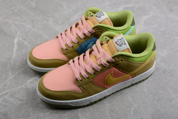 Nike Dunk Low Sun Club Green DM0583-800