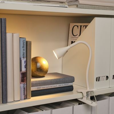 สวยงาม ✨ คุณภาพเยี่ยม  โคมไฟตั้งโต๊ะ โคมไฟ อ่านหนังสือ NÄVLINGE แนฟลิงเง ไฟสปอตไลท์ LED แบบหนีบ, ขาว โคมไฟ หัวเตียง โคมไฟ ห้องนอน