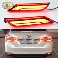 กันชนไฟตัดหมอกหลังโคมไฟสะท้อน LED แบบ3ใน1ไฟเบรคไฟไฟเลี้ยวแบบไดนามิกสำหรับ Toyota Camry 2018 2019 2020