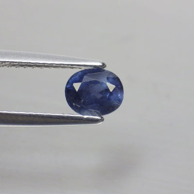 พลอย ไพลิน แซฟไฟร์ แท้ ธรรมชาติ ( Natural Blue Sapphire ) หนัก 0.91 กะรัต