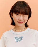 GLOSSIBLE.CO ENVY BUTTERFLY CROP เสื้อยืดครอป ปักลายผีเสื้อ เดินด้ายขอบสี น่ารักมาก ผ้ายืดใส่สบายสุดๆ