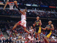 โปสเตอร์ Dennis Rodman ร็อดแมน บาสเกตบอล Chicago Bulls Basketball ชิคาโก บูลส์ Poster ตกแต่งผนัง ของแต่งบ้าน ของแต่งห้อง โปสเตอร์ติดผนัง 77poster