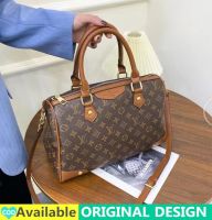 กระเป๋าถือ LV Speedy ใหม่2023ใบกระเป๋าสะพายสำหรับผู้หญิงพิมพ์ลายอักษรย่อคลาสสิกจุของได้เยอะ MODE Korea กระเป๋ากระเป๋าหนังสือ LV แบบดั้งเดิมกระเป๋า Dompet Koin การ์ดกระเป๋าสะพายไหล่กระเป๋าช้อปปิ้งกระเป๋ามีที่จับกระเป๋าช้อปปิ้งกระเป๋าทำงานเดินทาง