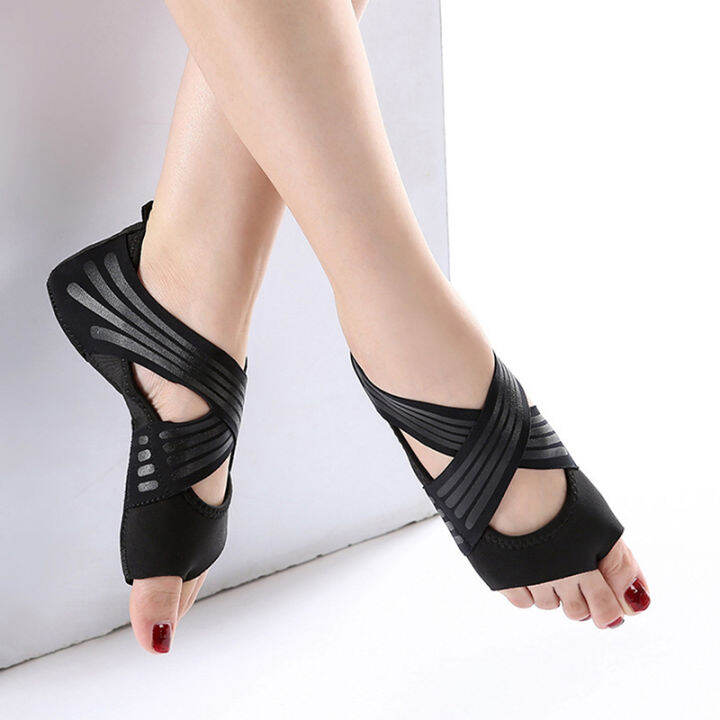 Yoga shoes for flat on sale feet