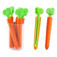 Food Packages Clips Lovely Carrot Shape Chip Clips with Refrigerator Magnet Holder Box Bread Bags Clips for Kitchen Use Adhesives Tape