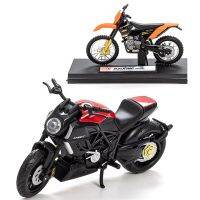 1ชิ้น1:18ดูคาติมอนสเตอร์900/KTM450คงหล่อยานพาหนะสะสม Hoies ของเล่นแบบจำลองรถมอเตอร์ไซค์