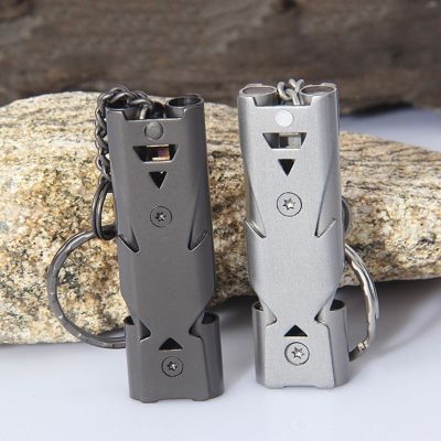 Outdoor Survival Whistle High Decibels Double Pipe Whistle Stainless Keychain Cheerleading Emergency Multifunction Tools 24BD Survival kits