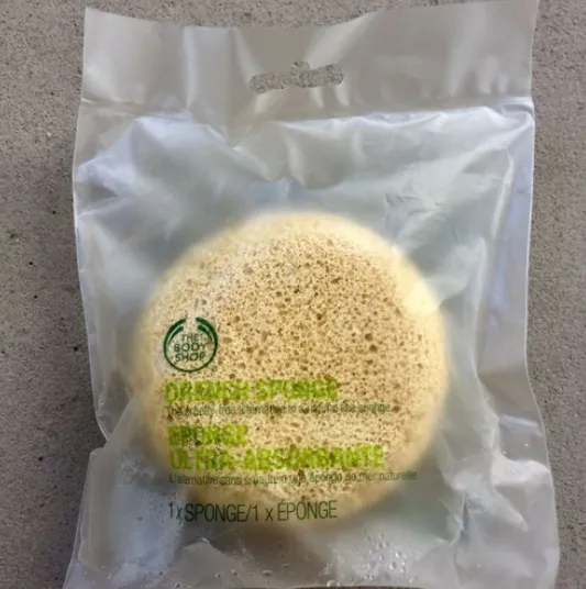 The Body Shop Drench Sponge ฟองน้ำแท้จากธรรมชาติแท้ ทำหน้าที่กระตุ้นการ