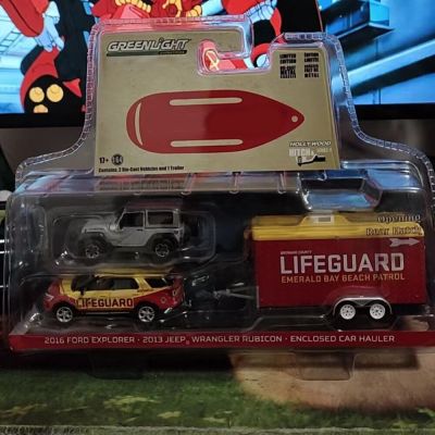 Greenlight 1:64 Scale Simulation Ford Explorer 2016 Model With Cabin Lifeguard Painting Three-Vehicle Suit Model Collection