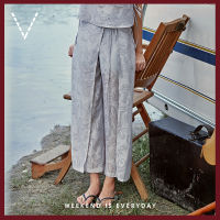 VICKS Floral Burnout Wide Leg Trousers กางเกงขาบาน ผ้าลายดอกไม้