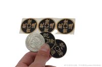 【hot】▪▦ Face Coin (Half or Dollar) by Johnny Wong Props Gimmick Fun
