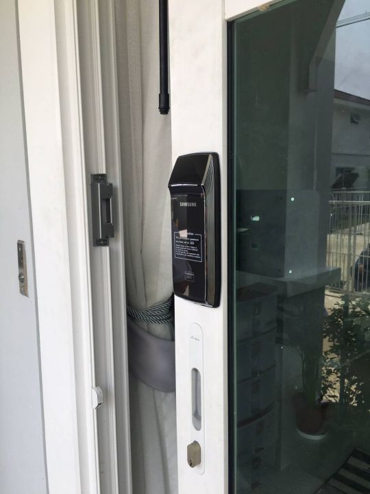 กลอนประตูดิจิตอล-digital-door-lock-samsung-shs-2320