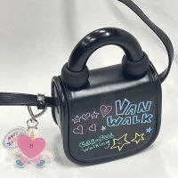 CTR⚡จัดส่ง 3 ถึง 5 วัน⚡MINI CUTE Western Style Cartoon Graffiti Bag กระเป๋าสะพายข้างเวอร์ชั่นเกาหลีใหม่