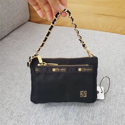 Lesportsac Black Gold Series Chain Messenger กระเป๋าแฟชั่นกระเป๋าสุภาพสตรีกระเป๋าโทรศัพท์มือถือกระเป๋าถือลำลอง 195