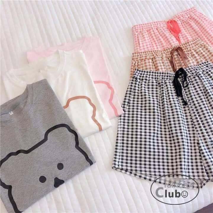 พร้อมส่ง-เซ็ตชุดนอนเสื้อรูปหมีและกางเกงขาสั้นลายสก๊อตน่ารัก-ผ้านิ่ม-ใส่สบาย-สไตล์เกาหลี