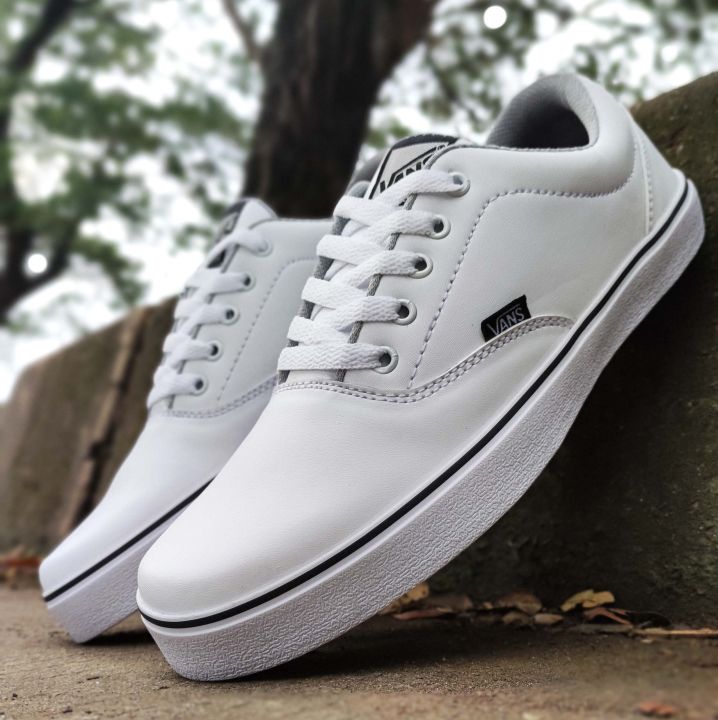 Se insekter ornament finansiere Sepatu pria terbaru putih pendek terlaris super sneakers premium bandung[putih]  | Lazada Indonesia