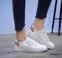 ASTRID รองเท้าผ้าใบผู้หญิง รองเท้าแฟชั่นสไตล์เกาหลีN0.A009-สีขาว