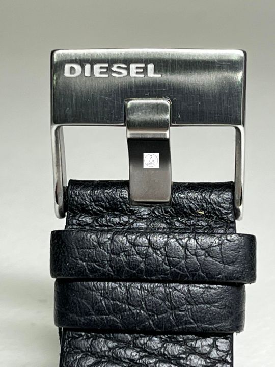 นาฬิกาข้อมือผู้ชาย-diesel-รุ่น-dz1677-ตัวเรือนสแตนเลส-สายหนังสีดำ-หน้าปัดสีดำ-รับประกันของแท้-100-เปอร์เซนต์