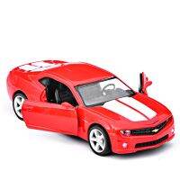 【Top-rated】 1/36 Chevrolet Camero 5นิ้วรถ DieCast เล็ก2ประตูเปิดได้ไม่มีอุปกรณ์อิเล็กทรอนิกส์ไม่มีไฟไม่มีเสียงโมเดลแบบรวม