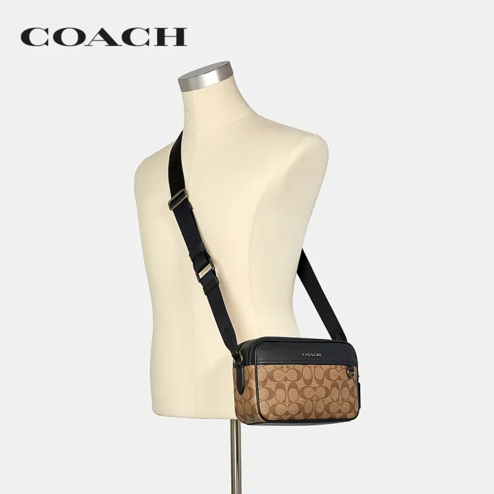 coach-กระเป๋าสะพายข้างผู้ชายรุ่น-graham-crossbody-in-signature-canvas-สีครีม-c4149-qbkha