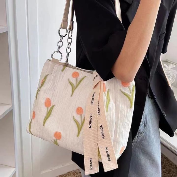 กระเป๋าความจุขนาดใหญ่สำหรับผู้หญิงฤดูร้อน-2023-แฟชั่นใหม่ผ้าใบกระเป๋าสะพายเย็บปักถักร้อยเฉพาะกลุ่มพรีเมี่ยมความรู้สึก-logitech-กระเป๋า