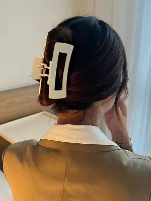 Milky white simple hair clip female back head shark clip bath hair clip headwear ins Korean hair clip 【JYUE】