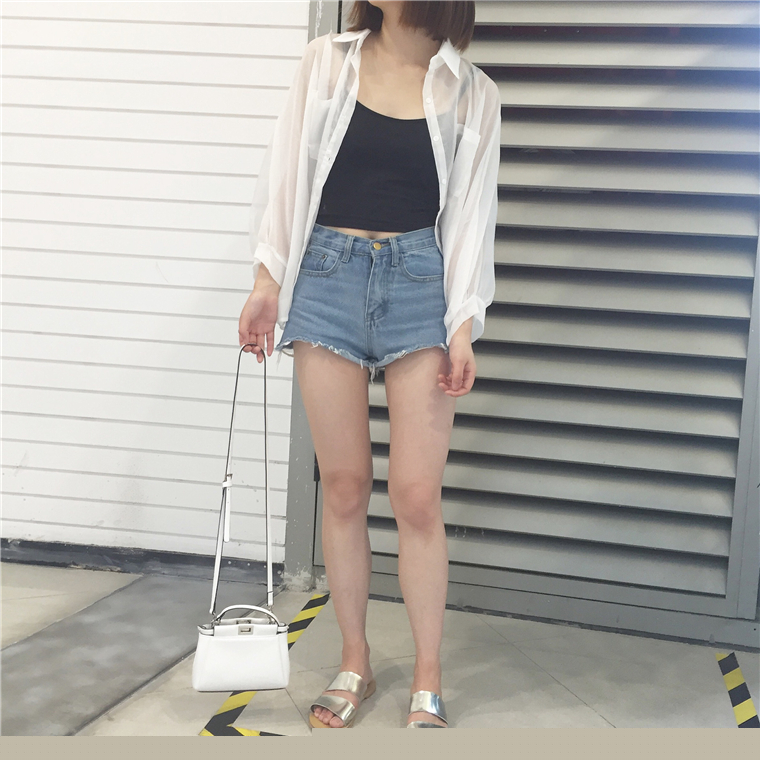 เสื่อคลุมขาวบาง