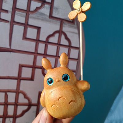ไม้จันทน์สีทอง Totoro สร้างสรรค์ตกแต่งรถการ์ตูนอะนิเมะตุ๊กตากังหันลมฮายาโอะมิยาซากิรูปเด็กน่ารัก