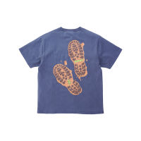 Gramicci เสื้อยืด รุ่น UNISEX FOOTPRINTS TEE NAVY PIGMENST