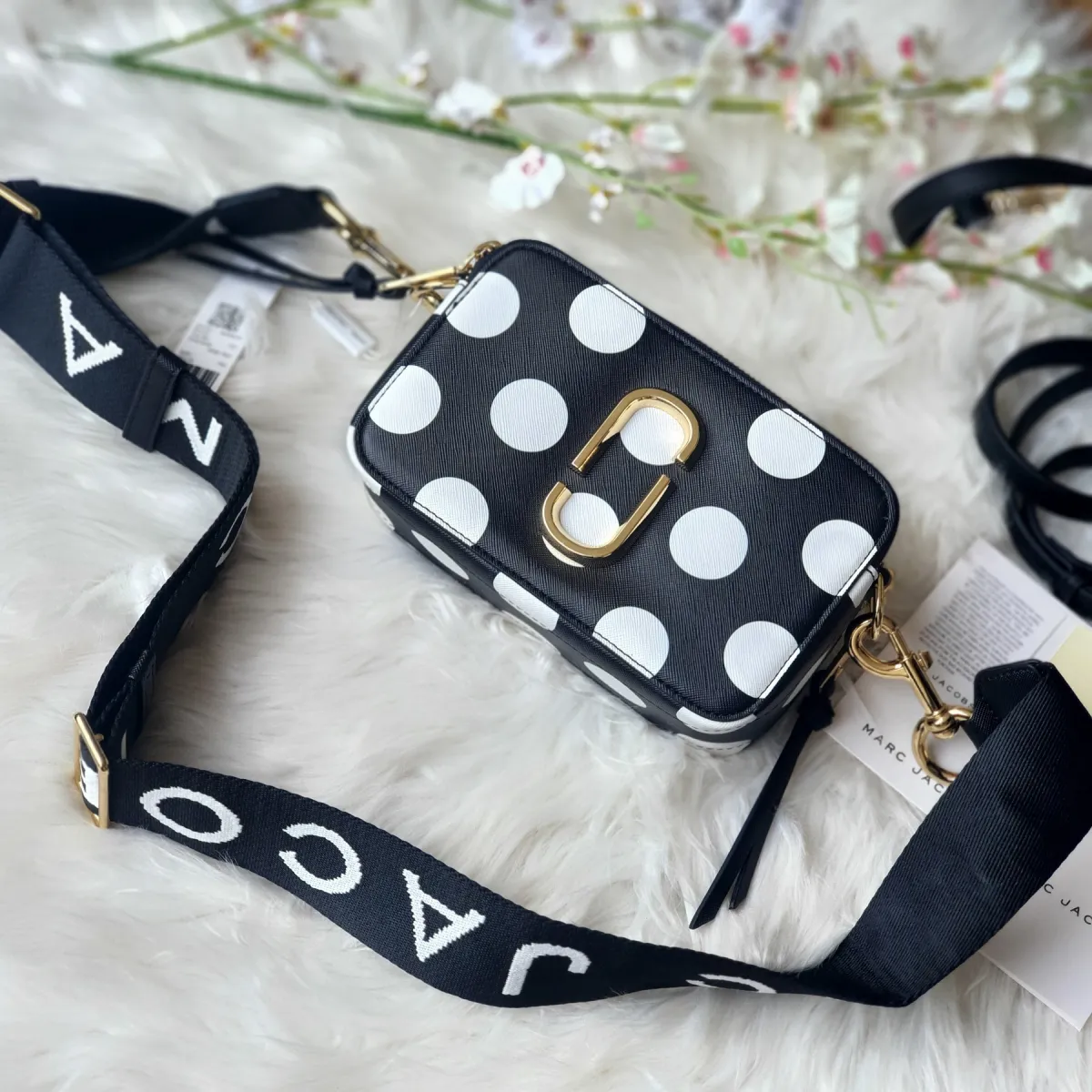 marc jacobs polka dot snapshot bag