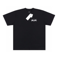 Sacai X Kaws เสื้อยืดพิมพ์ลายเสื้อคอกลมแขนสั้นโมโนแกรมทรงหลวมสำหรับทั้งหญิงและชายแขนสั้น