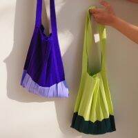 8ECEMBER - Foldable repleat bag - กระเป๋าผ้ายืดอัดพลีท พับเก็บได้