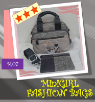 กระเป๋าแบรนด์ MiniGirl Fashion Bags รุ่น M07 ทรงหมอน ขนาด 10 นิ้ว สีเทา ลายแมว กระเป๋าถือ พร้อมสายสะพาย สามารถปรับได้ตามต้องการ