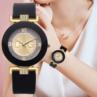 （A Decent035）นาฬิกาควอตซ์สีดำสีขาวเรียบง่ายผู้หญิงสายซิลิโคนดีไซน์เรียบง่ายนาฬิกาข้อมือหน้าปัดใหญ่ผู้หญิง39;