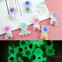 ZONGPAN 10ชิ้น Kawaii เรษเรซิน Cabochon flatback น่ารักสีฟ้าใสจรวดยานอวกาศนักบินอวกาศเสน่ห์สำหรับเครื่องประดับ