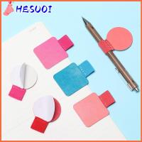 HESUOI 4PCS เครื่องใช้สำนักงาน แบบพกพา สะดวก สมุดบันทึก ที่ใส่ปากกาแบบมีกาวในตัว คลิปปากกาหนัง วงยืดหยุ่น