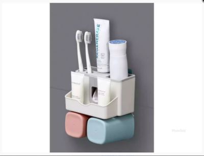 กล่องเก็บแปรงสีฟันพร้อมที่บีบยาสีฟัน+แก้วน้ำ2ใบติดผนัง สีขาว/ชมพูฟ้า