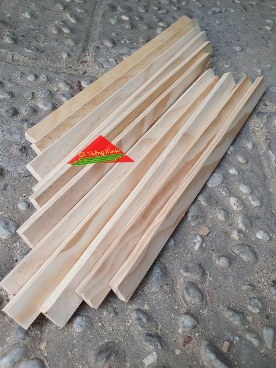 Thanh gỗ thông dài 40cm,rộng 2cm,dày 1cm dùng làm nẹp chỉ,khung ...