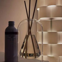 ญี่ปุ่น Simple Aromatpy Diffuser ขวด Modern Diffuser ขวดแก้ว Essential Oil Storage คอนเทนเนอร์ Diffuser Bottle