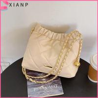 XIANP หนังพียู กระเป๋าทรงถัง จีบลายสก๊อต จุได้มาก กระเป๋า Crossbody แฟชั่นสำหรับผู้หญิง สีทึบทึบ กระเป๋าถือทรงโท้ท ผู้หญิงผู้หญิงผู้หญิง