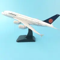 【COOL】 Mamas &amp; Babies 20CM เครื่องบินโดยสารคอลเลกชันโมเดลของเล่นอากาศยานโลหะ LUFTHANSA หุ่นอัลลอยของขวัญวันเกิดของเล่นตั้งโต๊ะ