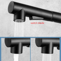 Matte Black Kitchen Faucet เครื่องผสมอาหารแบบเย็นและร้อนดึงออกสองฟังก์ชั่น Deck Mounted Tap พร้อมท่อฟรี