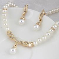 ？》：“： Creative  Color Necklace + 1 Pair Earrings Wedding Bridal Pearl Jewelry Set For Women Lady Female