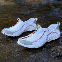 ถุงเท้า Aqua รองเท้าแตะน้ำผิวรองเท้าว่ายน้ำโยคะ Hot Trend Fashion Water Shoes WomenMen Swimming Shoes