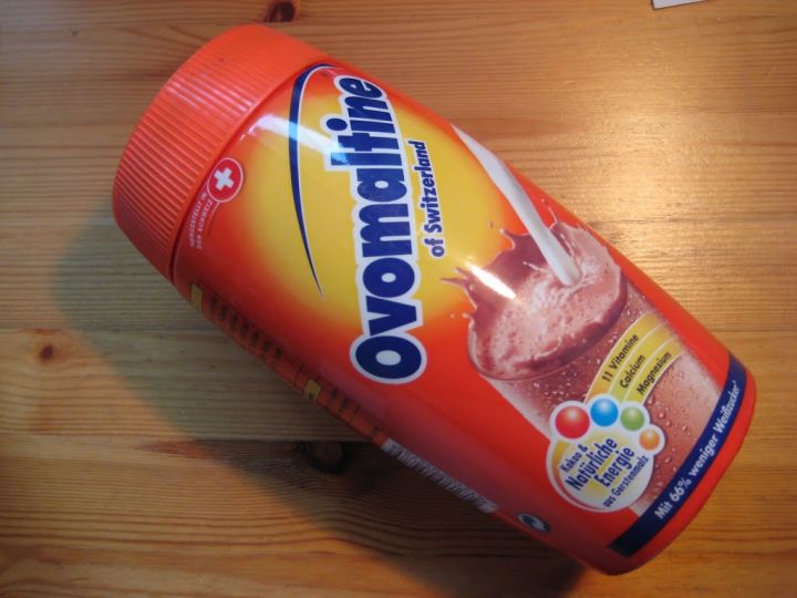 ovomaltine-der-klasssiker-เครื่องดื่มมอลต์รสช็อกโกแลต-โอวัลติน-โอวัลตินสวิตเซอร์แลนด์-โอวัลตินโอวันติลรสดั้งเดิม-เครื่องดื่มมอลต์-รสช็อคโกแลต-ovaltine-น้ำหนัก-500-กรัม