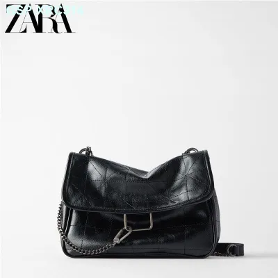 Zaraparts กระเป๋าสะพายไหล่นุ่ม2020ฤดูใบไม้ร่วงสีดำหินกระเป๋าสตรีรุ่นใหม่โซ่กระเป๋าไหล่เอียง