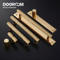 Dooroom ทองเหลืองเฟอร์นิเจอร์จับ Knurling ทองสีดำตู้เสื้อผ้าที่ทันสมัยคณะรัฐมนตรีโต๊ะเครื่องแป้งตู้ลิ้นชักดึงลูกบิดบาร์ Knurled