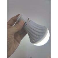 LED BULB  หลอดไฟ LED E27 BULB กันน้ำ 9W แสงขาว(6500K）แบบชาร์จไฟได้พกา พร้อมขาแขวน และสวิทปิดเปิดในตัว มีแบตเตอรี่ 1300 MAH ในตัว