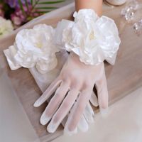 ✢❀ Women Adults White Flower Bridal Gloves Bow Tie Photography Studio Props Gifts Wedding Tulle Perspective Fingers Short Gloves